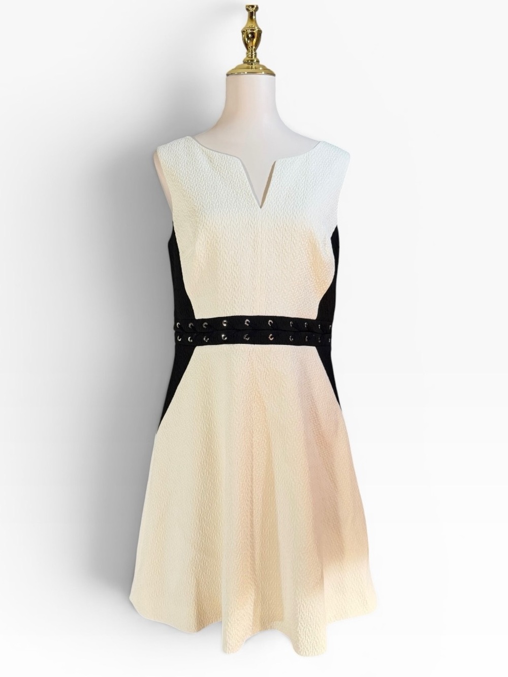 Karen Millen Textured Color Block Fit & Flare Dress Size 14 Black White Grommet